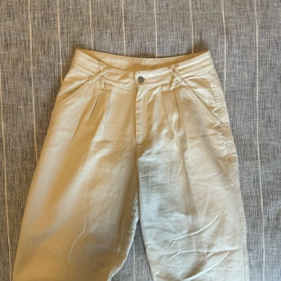 Beige trousers wide leg - Picture 1 of 4
